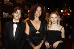 Amsterdam 22 maart 2011
Premiere Black butterflies in Tuschinski met Rutger Hauer  Carice v Houten en Liam Cunningham . Paula v d Oest was de regisseur..Paula met kinderen
