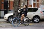 Amsterdam 27 juli 2020
Paula v Oest op de fiets in Amsterdam zuid