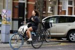 Amsterdam 27 juli 2020
Paula v Oest op de fiets in Amsterdam zuid