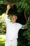 Loosdrecht 30 juli 2024
Peter Koelewijn bij zijn huis in Loosdrecht.