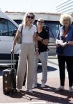 Schiphol 10 augustus 2024
Rob Kamphues en vriendin Kristi Nieuwenhuijse vertrekken vanaf schiphol voor hun vakantie naar Noorwegen.