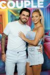 Amsterdam 21 augustus 2024
Presentatie Power Couple . De bekende koppels die mee doen aan het programma zijn: Djamila & Johannes, Eva & Sebastiaan, Laura & Ryan, Naomi & Quentin, Annebel & Rene, Michelle & Roy en Vonneke & Davinio. Monica Geuze en Valerio Zeno. Roy Donders en Michelle
