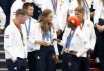 Den Haag 13 augustus 2024
Alle medaillewinnaars bij de olympische spelen op bezoek bij Koning Willem Alexander en Koningin Maxima op huis ten Bosch . oa aanwezig Femke Bol Sifan hassan Harrie Lavreysen Sharon v Rouwendaal Worthy de Jong Marit Bouwmeester Roy v d Berg de Hockey heren de hockey dames en alle roeiers.