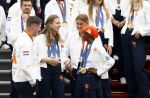Den Haag 13 augustus 2024
Alle medaillewinnaars bij de olympische spelen op bezoek bij Koning Willem Alexander en Koningin Maxima op huis ten Bosch . oa aanwezig Femke Bol Sifan hassan Harrie Lavreysen Sharon v Rouwendaal Worthy de Jong Marit Bouwmeester Roy v d Berg de Hockey heren de hockey dames en alle roeiers.
