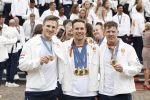 Den Haag 13 augustus 2024
Alle medaillewinnaars bij de olympische spelen op bezoek bij Koning Willem Alexander en Koningin Maxima op huis ten Bosch . oa aanwezig Femke Bol Sifan hassan Harrie Lavreysen Sharon v Rouwendaal Worthy de Jong Marit Bouwmeester Roy v d Berg de Hockey heren de hockey dames en alle roeiers. Roy v d Berg Jeffrey Hoogland en Harrie Lavreysen