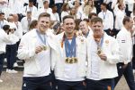 Den Haag 13 augustus 2024
Alle medaillewinnaars bij de olympische spelen op bezoek bij Koning Willem Alexander en Koningin Maxima op huis ten Bosch . oa aanwezig Femke Bol Sifan hassan Harrie Lavreysen Sharon v Rouwendaal Worthy de Jong Marit Bouwmeester Roy v d Berg de Hockey heren de hockey dames en alle roeiers. Roy v d Berg Jeffrey Hoogland en Harrie Lavreysen