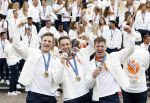 Den Haag 13 augustus 2024
Alle medaillewinnaars bij de olympische spelen op bezoek bij Koning Willem Alexander en Koningin Maxima op huis ten Bosch . oa aanwezig Femke Bol Sifan hassan Harrie Lavreysen Sharon v Rouwendaal Worthy de Jong Marit Bouwmeester Roy v d Berg de Hockey heren de hockey dames en alle roeiers. Roy v d Berg Jeffrey Hoogland en Harrie Lavreysen
