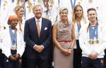 Den Haag 13 augustus 2024
Alle medaillewinnaars bij de olympische spelen op bezoek bij Koning Willem Alexander en Koningin Maxima op huis ten Bosch . oa aanwezig Femke Bol Sifan hassan Harrie Lavreysen Sharon v Rouwendaal Worthy de Jong Marit Bouwmeester Roy v d Berg de Hockey heren de hockey dames en alle roeiers.