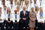 Den Haag 13 augustus 2024
Alle medaillewinnaars bij de olympische spelen op bezoek bij Koning Willem Alexander en Koningin Maxima op huis ten Bosch . oa aanwezig Femke Bol Sifan hassan Harrie Lavreysen Sharon v Rouwendaal Worthy de Jong Marit Bouwmeester Roy v d Berg de Hockey heren de hockey dames en alle roeiers.