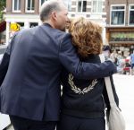 Amsterdam 7 augustus 2025
Herdenkingsdienst Derk Sauer in de westerkerk . Dione de Graaff met partner Nando Boers