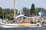 Amsterdam 20 augustus 2025
Koning Willem Alexander Prinses Mabel en (prinses Luana ) Gravin Luana op de groene Draeck tijdens de eerste dag van Sail Amsterdam . Er vaart ongelofelijk veel beveiliging Politie in boten op jet skis en een speciaal beveiligingsteam van de Marechaussee BSB ( Brigade Speciale Beveiligingsopdrachten ) mee met de groene Draeck