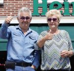 Volendam, 1 Juni 2020
Jan Tuyp met zijn vrouw