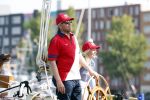 Amsterdam 20 augustus 2025
Koning Willem Alexander Prinses Mabel en (prinses Luana ) Gravin Luana op de groene Draeck tijdens de eerste dag van Sail Amsterdam . Er vaart ongelofelijk veel beveiliging Politie in boten op jet skis en een speciaal beveiligingsteam van de Marechaussee BSB ( Brigade Speciale Beveiligingsopdrachten ) mee met de groene Draeck