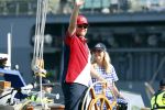 Amsterdam 20 augustus 2025
Koning Willem Alexander Prinses Mabel en (prinses Luana ) Gravin Luana op de groene Draeck tijdens de eerste dag van Sail Amsterdam . Er vaart ongelofelijk veel beveiliging Politie in boten op jet skis en een speciaal beveiligingsteam van de Marechaussee BSB ( Brigade Speciale Beveiligingsopdrachten ) mee met de groene Draeck