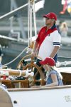 Amsterdam 20 augustus 2025
Koning Willem Alexander Prinses Mabel en (prinses Luana ) Gravin Luana op de groene Draeck tijdens de eerste dag van Sail Amsterdam . Er vaart ongelofelijk veel beveiliging Politie in boten op jet skis en een speciaal beveiligingsteam van de Marechaussee BSB ( Brigade Speciale Beveiligingsopdrachten ) mee met de groene Draeck