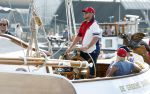 Amsterdam 20 augustus 2025
Koning Willem Alexander Prinses Mabel en (prinses Luana ) Gravin Luana op de groene Draeck tijdens de eerste dag van Sail Amsterdam . Er vaart ongelofelijk veel beveiliging Politie in boten op jet skis en een speciaal beveiligingsteam van de Marechaussee BSB ( Brigade Speciale Beveiligingsopdrachten ) mee met de groene Draeck