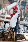 Amsterdam 20 augustus 2025
Koning Willem Alexander Prinses Mabel en (prinses Luana ) Gravin Luana op de groene Draeck tijdens de eerste dag van Sail Amsterdam . Er vaart ongelofelijk veel beveiliging Politie in boten op jet skis en een speciaal beveiligingsteam van de Marechaussee BSB ( Brigade Speciale Beveiligingsopdrachten ) mee met de groene Draeck