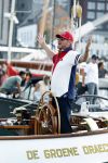 Amsterdam 20 augustus 2025
Koning Willem Alexander Prinses Mabel en (prinses Luana ) Gravin Luana op de groene Draeck tijdens de eerste dag van Sail Amsterdam . Er vaart ongelofelijk veel beveiliging Politie in boten op jet skis en een speciaal beveiligingsteam van de Marechaussee BSB ( Brigade Speciale Beveiligingsopdrachten ) mee met de groene Draeck