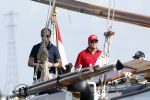 Amsterdam 20 augustus 2025
Koning Willem Alexander Prinses Mabel en (prinses Luana ) Gravin Luana op de groene Draeck tijdens de eerste dag van Sail Amsterdam . Er vaart ongelofelijk veel beveiliging Politie in boten op jet skis en een speciaal beveiligingsteam van de Marechaussee BSB ( Brigade Speciale Beveiligingsopdrachten ) mee met de groene Draeck