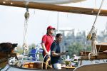 Amsterdam 20 augustus 2025
Koning Willem Alexander Prinses Mabel en (prinses Luana ) Gravin Luana op de groene Draeck tijdens de eerste dag van Sail Amsterdam . Er vaart ongelofelijk veel beveiliging Politie in boten op jet skis en een speciaal beveiligingsteam van de Marechaussee BSB ( Brigade Speciale Beveiligingsopdrachten ) mee met de groene Draeck