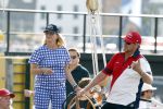 Amsterdam 20 augustus 2025
Koning Willem Alexander Prinses Mabel en (prinses Luana ) Gravin Luana op de groene Draeck tijdens de eerste dag van Sail Amsterdam . Er vaart ongelofelijk veel beveiliging Politie in boten op jet skis en een speciaal beveiligingsteam van de Marechaussee BSB ( Brigade Speciale Beveiligingsopdrachten ) mee met de groene Draeck