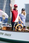 Amsterdam 20 augustus 2025
Koning Willem Alexander Prinses Mabel en (prinses Luana ) Gravin Luana op de groene Draeck tijdens de eerste dag van Sail Amsterdam . Er vaart ongelofelijk veel beveiliging Politie in boten op jet skis en een speciaal beveiligingsteam van de Marechaussee BSB ( Brigade Speciale Beveiligingsopdrachten ) mee met de groene Draeck
