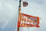 Amsterdam 20 augustus 2025
Koning Willem Alexander Prinses Mabel en (prinses Luana ) Gravin Luana op de groene Draeck tijdens de eerste dag van Sail Amsterdam . Er vaart ongelofelijk veel beveiliging Politie in boten op jet skis en een speciaal beveiligingsteam van de Marechaussee BSB ( Brigade Speciale Beveiligingsopdrachten ) mee met de groene Draeck . Vaandel Koning Willem Alexander