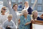 Amsterdam 21 augustus 2025
Prinses Beatrix op de groene Draeck tijdens de tweede dag van Sail . Aanwezig oa Prinses Mabel met dochters Luana en Zaria . Ook aanwezig prins Cazimir en prinses Carolina de Bourbon de Parma met haar kinderen Alaia en Xavier .
Ook de moeder van Prinses Mabel was aanwezig .