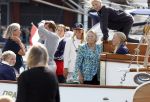 Amsterdam 21 augustus 2025
Prinses Beatrix op de groene Draeck tijdens de tweede dag van Sail . Aanwezig oa Prinses Mabel met dochters Luana en Zaria . Ook aanwezig prins Cazimir en prinses Carolina de Bourbon de Parma met haar kinderen Alaia en Xavier .
Ook de moeder van Prinses Mabel was aanwezig .