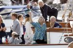 Amsterdam 21 augustus 2025
Prinses Beatrix op de groene Draeck tijdens de tweede dag van Sail . Aanwezig oa Prinses Mabel met dochters Luana en Zaria . Ook aanwezig prins Cazimir en prinses Carolina de Bourbon de Parma met haar kinderen Alaia en Xavier .
Ook de moeder van Prinses Mabel was aanwezig .