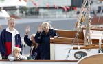 Amsterdam 21 augustus 2025
Prinses Beatrix op de groene Draeck tijdens de tweede dag van Sail . Aanwezig oa Prinses Mabel met dochters Luana en Zaria . Ook aanwezig prins Cazimir en prinses Carolina de Bourbon de Parma met haar kinderen Alaia en Xavier .
Ook de moeder van Prinses Mabel was aanwezig .