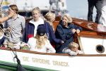 Amsterdam 21 augustus 2025
Prinses Beatrix op de groene Draeck tijdens de tweede dag van Sail . Aanwezig oa Prinses Mabel met dochters Luana en Zaria . Ook aanwezig prins Cazimir en prinses Carolina de Bourbon de Parma met haar kinderen Alaia en Xavier .
Ook de moeder van Prinses Mabel was aanwezig .