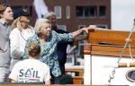 Amsterdam 21 augustus 2025
Prinses Beatrix op de groene Draeck tijdens de tweede dag van Sail . Aanwezig oa Prinses Mabel met dochters Luana en Zaria . Ook aanwezig prins Cazimir en prinses Carolina de Bourbon de Parma met haar kinderen Alaia en Xavier .
Ook de moeder van Prinses Mabel was aanwezig .