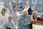 Amsterdam 21 augustus 2025
Prinses Beatrix op de groene Draeck tijdens de tweede dag van Sail . Aanwezig oa Prinses Mabel met dochters Luana en Zaria . Ook aanwezig prins Cazimir en prinses Carolina de Bourbon de Parma met haar kinderen Alaia en Xavier .
Ook de moeder van Prinses Mabel was aanwezig .