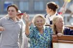 Amsterdam 21 augustus 2025
Prinses Beatrix op de groene Draeck tijdens de tweede dag van Sail . Aanwezig oa Prinses Mabel met dochters Luana en Zaria . Ook aanwezig prins Cazimir en prinses Carolina de Bourbon de Parma met haar kinderen Alaia en Xavier .
Ook de moeder van Prinses Mabel was aanwezig .