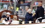 Amsterdam 21 augustus 2025
Prinses Beatrix op de groene Draeck tijdens de tweede dag van Sail . Aanwezig oa Prinses Mabel met dochters Luana en Zaria . Ook aanwezig prins Cazimir en prinses Carolina de Bourbon de Parma met haar kinderen Alaia en Xavier .
Ook de moeder van Prinses Mabel was aanwezig .