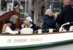 Amsterdam 21 augustus 2025
Prinses Beatrix op de groene Draeck tijdens de tweede dag van Sail . Aanwezig oa Prinses Mabel met dochters Luana en Zaria . Ook aanwezig prins Cazimir en prinses Carolina de Bourbon de Parma met haar kinderen Alaia en Xavier .
Ook de moeder van Prinses Mabel was aanwezig .