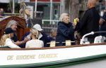 Amsterdam 21 augustus 2025
Prinses Beatrix op de groene Draeck tijdens de tweede dag van Sail . Aanwezig oa Prinses Mabel met dochters Luana en Zaria . Ook aanwezig prins Cazimir en prinses Carolina de Bourbon de Parma met haar kinderen Alaia en Xavier .
Ook de moeder van Prinses Mabel was aanwezig .