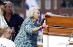 Amsterdam 21 augustus 2025
Prinses Beatrix op de groene Draeck tijdens de tweede dag van Sail . Aanwezig oa Prinses Mabel met dochters Luana en Zaria . Ook aanwezig prins Cazimir en prinses Carolina de Bourbon de Parma met haar kinderen Alaia en Xavier .
Ook de moeder van Prinses Mabel was aanwezig .