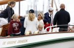Amsterdam 21 augustus 2025
Prinses Beatrix op de groene Draeck tijdens de tweede dag van Sail . Aanwezig oa Prinses Mabel met dochters Luana en Zaria . Ook aanwezig prins Cazimir en prinses Carolina de Bourbon de Parma met haar kinderen Alaia en Xavier .
Ook de moeder van Prinses Mabel was aanwezig .