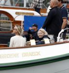 Amsterdam 21 augustus 2025
Prinses Beatrix op de groene Draeck tijdens de tweede dag van Sail . Aanwezig oa Prinses Mabel met dochters Luana en Zaria . Ook aanwezig prins Cazimir en prinses Carolina de Bourbon de Parma met haar kinderen Alaia en Xavier .
Ook de moeder van Prinses Mabel was aanwezig .