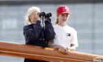 Amsterdam 21 augustus 2025
Prinses Beatrix op de groene Draeck tijdens de tweede dag van Sail . Aanwezig oa Prinses Mabel met dochters Luana en Zaria . Ook aanwezig prins Cazimir en prinses Carolina de Bourbon de Parma met haar kinderen Alaia en Xavier .
Ook de moeder van Prinses Mabel was aanwezig .
