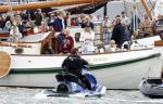 Amsterdam 21 augustus 2025
Prinses Beatrix op de groene Draeck tijdens de tweede dag van Sail . Aanwezig oa Prinses Mabel met dochters Luana en Zaria . Ook aanwezig prins Cazimir en prinses Carolina de Bourbon de Parma met haar kinderen Alaia en Xavier .
Ook de moeder van Prinses Mabel was aanwezig .