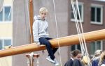 Amsterdam 21 augustus 2025
Prinses Beatrix op de groene Draeck tijdens de tweede dag van Sail . Aanwezig oa Prinses Mabel met dochters Luana en Zaria . Ook aanwezig prins Cazimir en prinses Carolina de Bourbon de Parma met haar kinderen Alaia en Xavier .
Ook de moeder van Prinses Mabel was aanwezig .