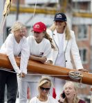 Amsterdam 21 augustus 2025
Prinses Beatrix op de groene Draeck tijdens de tweede dag van Sail . Aanwezig oa Prinses Mabel met dochters Luana en Zaria . Ook aanwezig prins Cazimir en prinses Carolina de Bourbon de Parma met haar kinderen Alaia en Xavier .
Ook de moeder van Prinses Mabel was aanwezig .