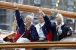 Amsterdam 21 augustus 2025
Prinses Beatrix op de groene Draeck tijdens de tweede dag van Sail . Aanwezig oa Prinses Mabel met dochters Luana en Zaria . Ook aanwezig prins Cazimir en prinses Carolina de Bourbon de Parma met haar kinderen Alaia en Xavier .
Ook de moeder van Prinses Mabel was aanwezig .
