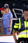 Amsterdam 20 augustus 2025
Koning Willem Alexander Prinses Mabel en (prinses Luana ) Gravin Luana op de groene Draeck tijdens de eerste dag van Sail Amsterdam . Er vaart ongelofelijk veel beveiliging Politie in boten op jet skis en een speciaal beveiligingsteam van de Marechaussee BSB ( Brigade Speciale Beveiligingsopdrachten ) mee met de groene Draeck