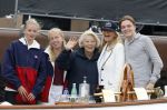Amsterdam 21 augustus 2025
Prinses Beatrix op de groene Draeck tijdens de tweede dag van Sail . Aanwezig oa Prinses Mabel met dochters Luana en Zaria . Ook aanwezig prins Cazimir en prinses Carolina de Bourbon de Parma met haar kinderen Alaia en Xavier .
Ook de moeder van Prinses Mabel was aanwezig .