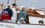 Amsterdam 21 augustus 2025
Prinses Beatrix op de groene Draeck tijdens de tweede dag van Sail . Aanwezig oa Prinses Mabel met dochters Luana en Zaria . Ook aanwezig prins Cazimir en prinses Carolina de Bourbon de Parma met haar kinderen Alaia en Xavier .
Ook de moeder van Prinses Mabel was aanwezig .