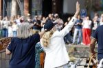 Amsterdam 21 augustus 2025
Prinses Beatrix op de groene Draeck tijdens de tweede dag van Sail . Aanwezig oa Prinses Mabel met dochters Luana en Zaria . Ook aanwezig prins Cazimir en prinses Carolina de Bourbon de Parma met haar kinderen Alaia en Xavier .
Ook de moeder van Prinses Mabel was aanwezig .